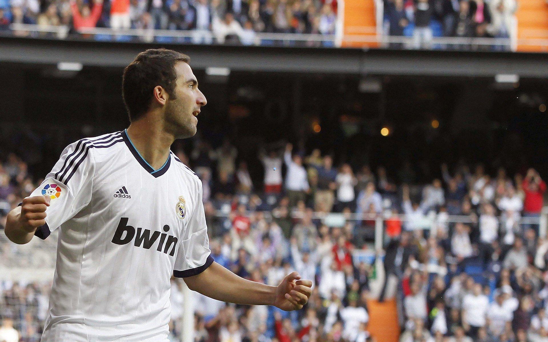 中彩网-中国足协就球员身份与转会管理新规公开征询意见 足球界迎来制度变革契机